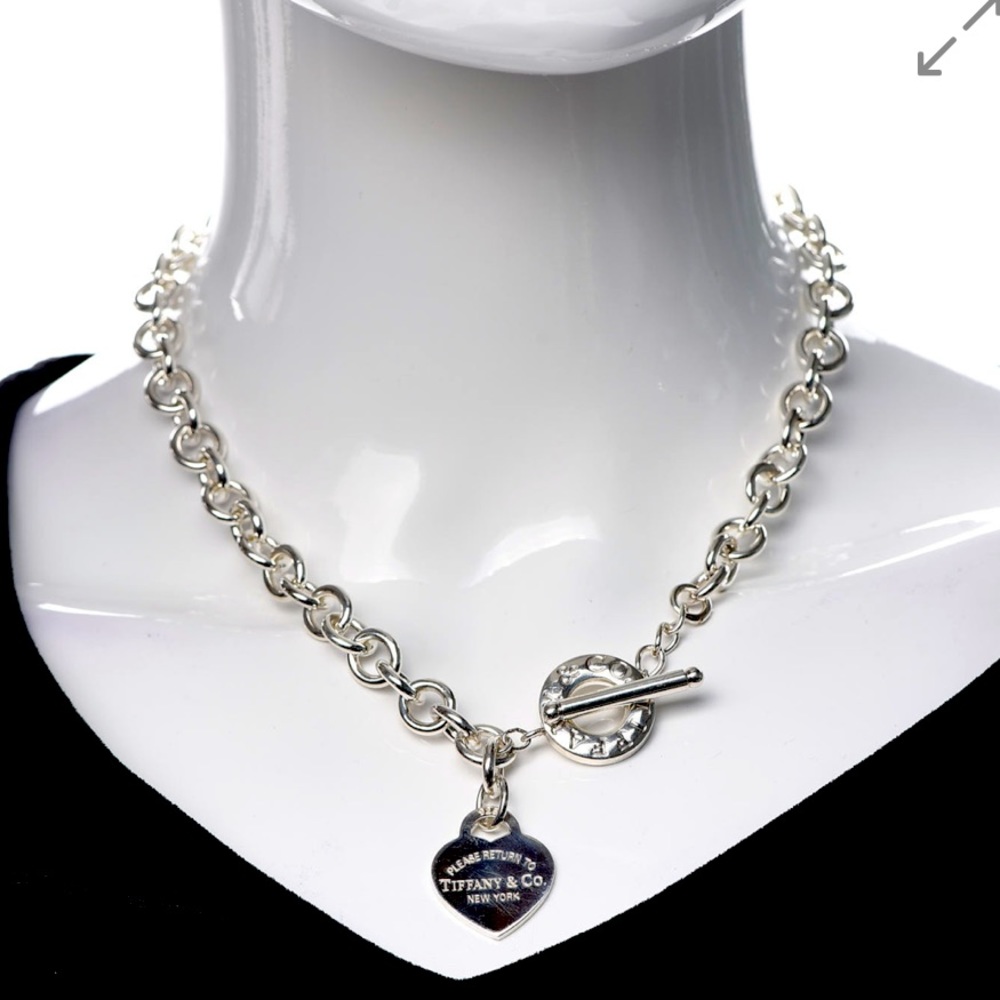 Please return to Tiffany & co. Padlock necklace.